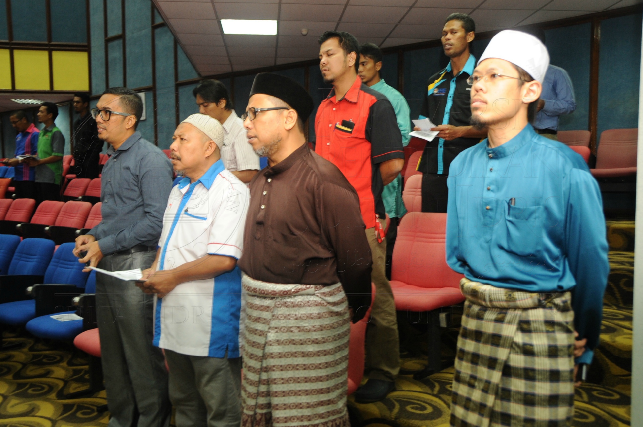 PRO 16 1 MAULIDUR HAS 7328